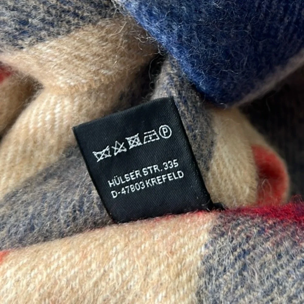 🐑🇩🇪Soft Wool & Cashmere Fringed Men’s or Women’s Tan/Red/Blue/White Plaid Scarf